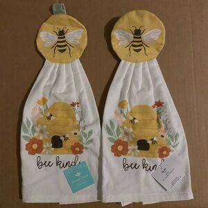 NWT kitchen towels